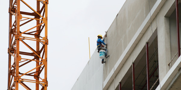 Trabajos Verticales en Fachadas de Edificios / Viviendas Alzira · Pintar Edificios de Construcción de Obra Nueva